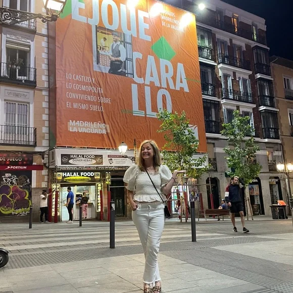 SEA Simona Puffed Sleeve Smocked Top - Picture 9 of 11